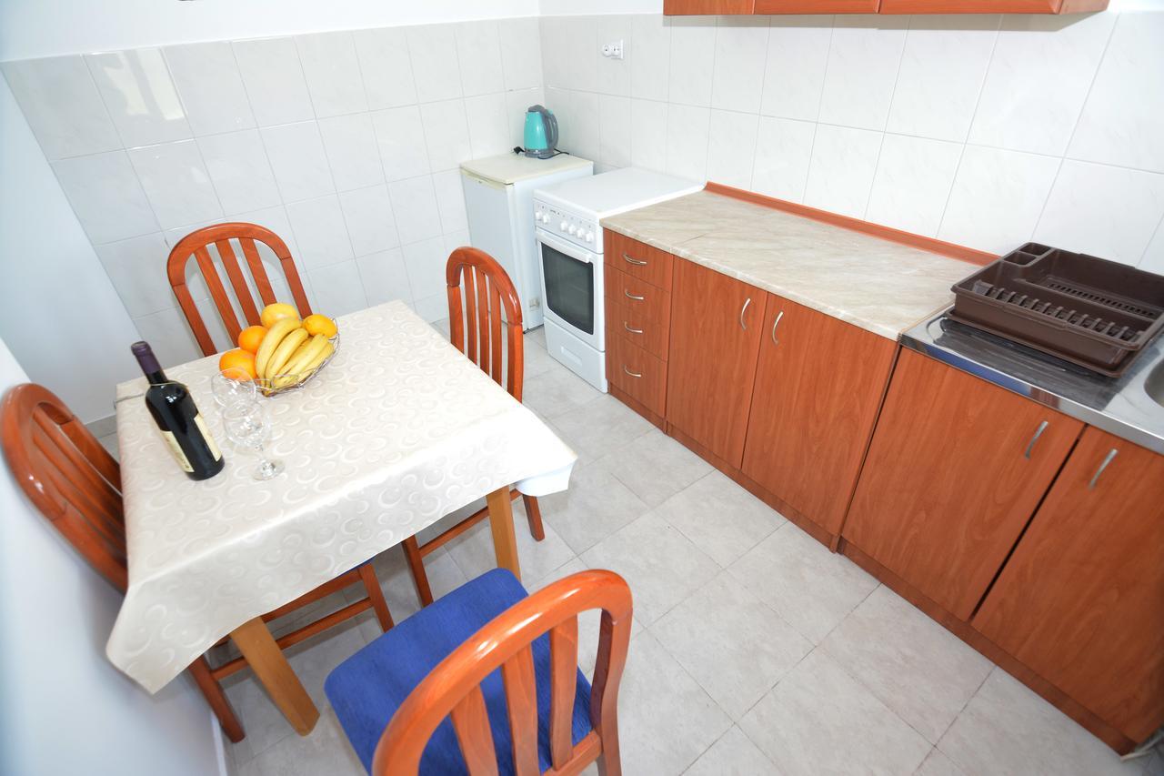 Apartments Jovana Petrovac エクステリア 写真