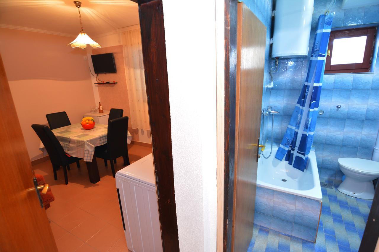 Apartments Jovana Petrovac エクステリア 写真