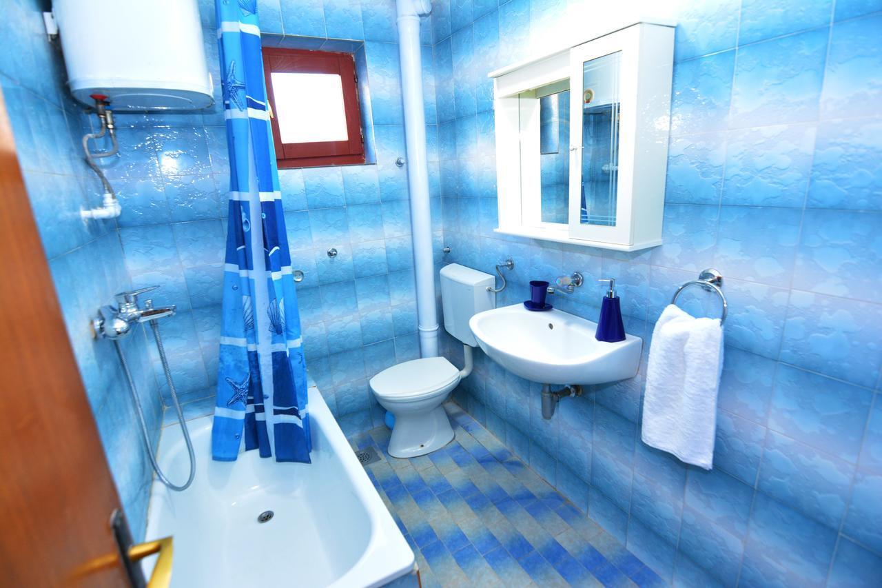 Apartments Jovana Petrovac エクステリア 写真